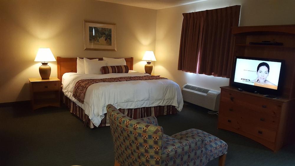 Baymont By Wyndham Wichita East Hotell Exteriör bild